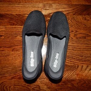 Sketchers Women's Slip-On Comfort Shoes